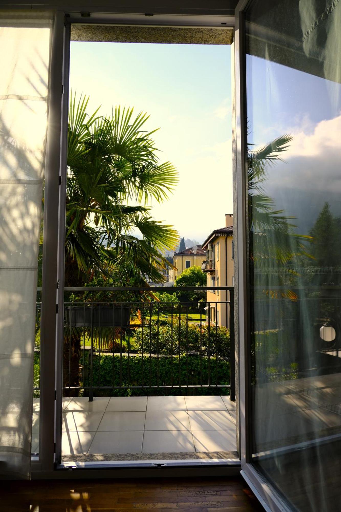 Residenza Laurum Mandello del Lario Luaran gambar