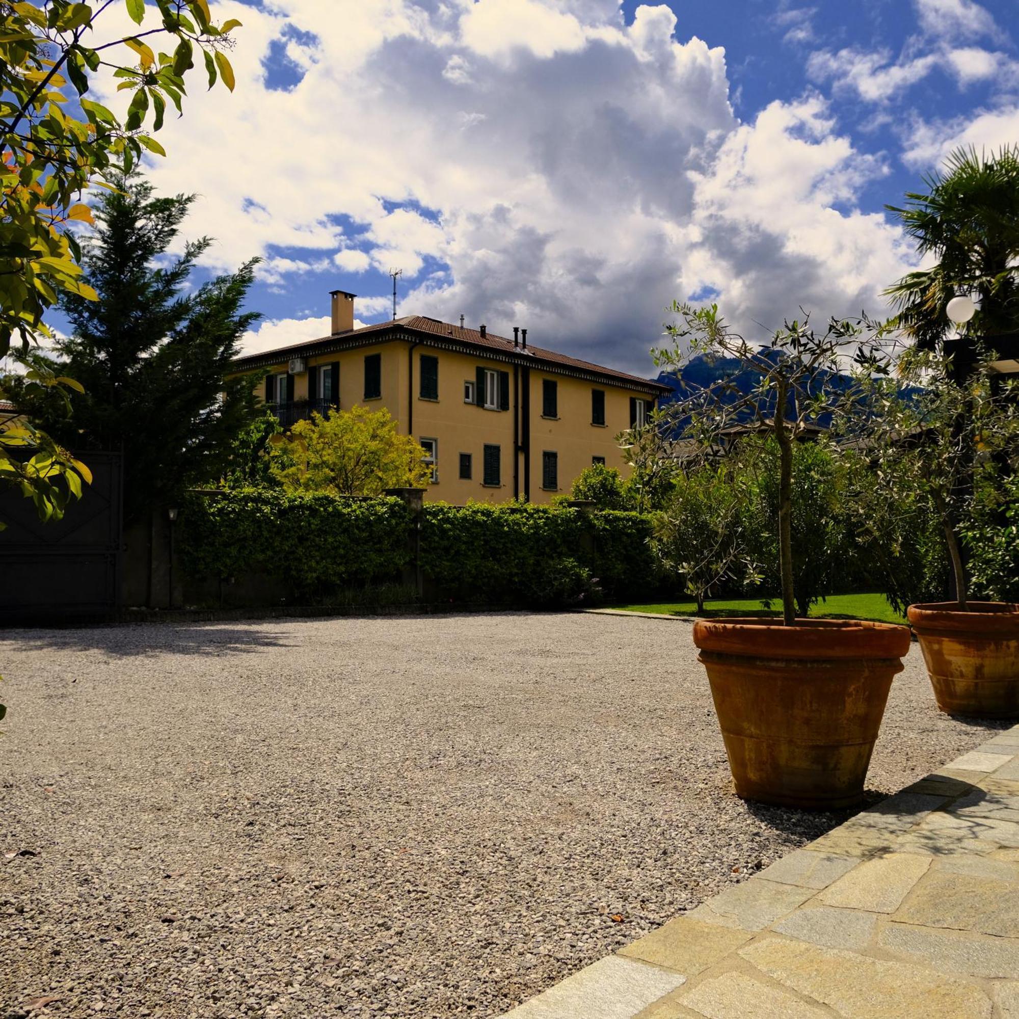 Residenza Laurum Mandello del Lario Luaran gambar