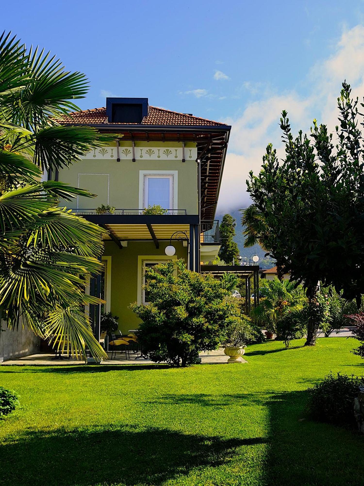 Residenza Laurum Mandello del Lario Luaran gambar